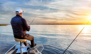 水浑浊钓鱼钓浅好还是钓深好吗(钓鱼水浑浊的时候钓浅水呢深水?)
