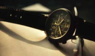 手表朋友圈怎么配文（发一个手表的朋友圈怎么配文）