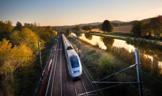 高铁怎么提前车次上车（高铁能提前车次上车吗）