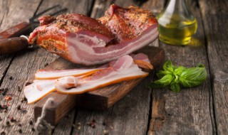 腊肉放在冰箱要清洗干净吗 腊肉是洗了放冰箱还是不洗放冰箱