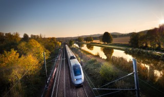 在高铁上怎么点外卖 在高铁上怎么点外卖送上车