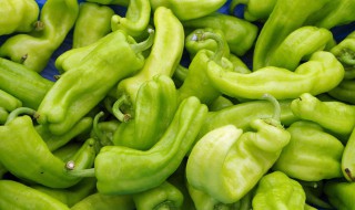 怎样做美味的胡萝卜青椒炒猪肝 怎样做美味的胡萝卜青椒炒猪肝好吃