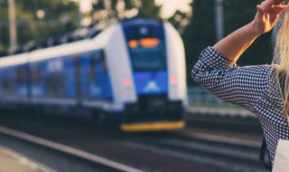 荷兰坐火车怎么最实惠（坐火车去荷兰）