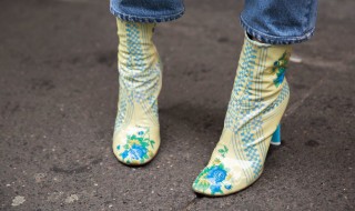 乳胶漆搞到鞋子上面怎么清洗 皮鞋上乳胶漆怎么洗掉