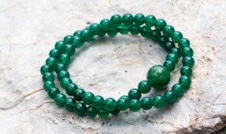 怎样鉴别俄罗斯翡翠和缅甸翡翠 俄罗斯翡翠和缅甸翡翠的区别