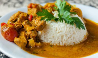 求日本正宗咖喱饭的做法（日本料理咖喱饭）