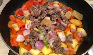 怎么制作咖喱牛肉(怎样做牛肉咖喱)