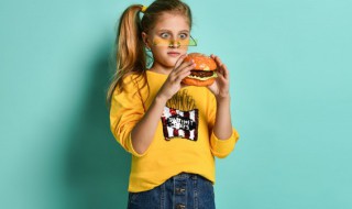 带诗的名字女孩（带诗的名字女孩古风）