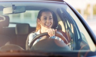 下雨天车窗起雾怎么办 朗逸下雨天车窗起雾怎么办