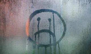 2022最新伤感个性签名（伤感个性签名2021最新版）