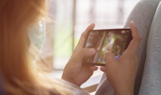 搞笑吃鸡名字昵称情侣（情侣吃鸡昵称大全）