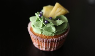 纸杯蛋糕如何防止开裂回缩 纸杯蛋糕开裂的原因及解决方法