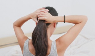 软化头发多久可以染发（软化头发之后多久可以染发）