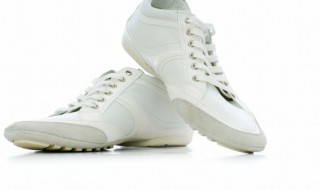 白鞋鞋子发霉了怎么洗掉 白色的鞋子发霉了怎么洗才能干净