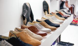 鞋子如何保存不会发霉损坏（皮鞋怎么保存才不会发霉）