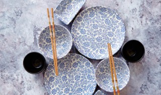 盘子卡在碗里怎么办 碗和盘子卡住了怎么办