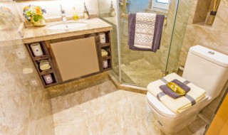 卫生间漏水补漏怎么办（卫生间水管漏水）