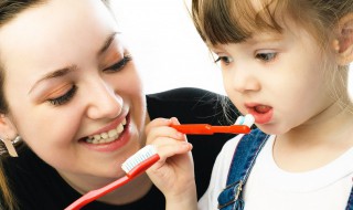 乳牙掉了怎么保存（孩子的乳牙掉了怎么保存）