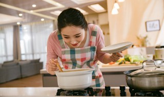 冬天怎么煲老鸭汤才好好喝（老鸭夏天煲汤怎么煲有营养好吃）