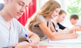 史加一笔变成什么字(史加一笔变成什么字成什么字)