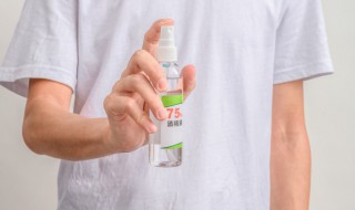 酒精喷雾对人体有害吗（医用酒精喷雾对人体有害吗）