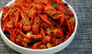 小龙虾什么时候吃（小龙虾什么时候吃最肥）