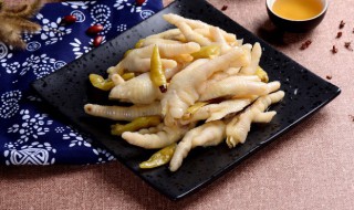 凉拌鸡脚怎么做 凉拌鸡脚怎么做才能过夜不变味