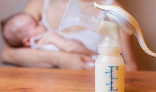 母乳放在冰箱保鲜可以放多久（母乳放冰箱里保鲜可以放多久）