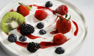 酸奶可以微波炉加热吗（玻璃瓶酸奶可以微波炉加热吗）