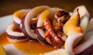 新鲜鱿鱼怎么炒好吃又嫩 炒鱿鱼怎么炒好吃又嫩