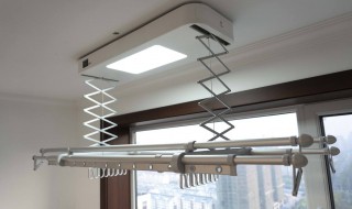 落地晾衣架如何选购（落地晾衣架哪种款式好）