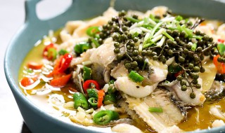 凉拌藤椒鱼片的正宗做法（藤椒鱼片的家常做法）