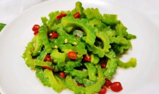 正宗广东凉拌苦瓜的做法（凉拌苦瓜制作）