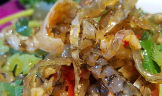 正宗凉拌鱼皮的做法（凉拌鱼皮的简单做法）