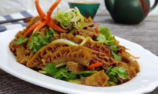 凉拌牛肚的正宗做法（凉拌牛肚怎么做好吃又简单）