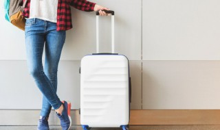 行李箱买什么材质的好(行李箱要买什么材质的好)