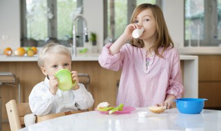 7岁孩子叛逆期家长怎么做（七岁小孩叛逆期,应该怎么教育）