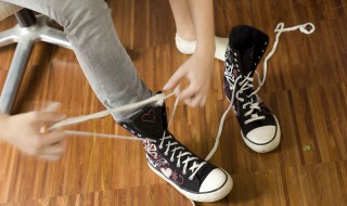 鞋子去味怎么去除（鞋子有味怎样去除）