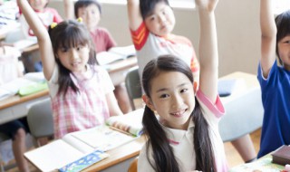 伟大的伟组词（伟大的伟组词和拼音）