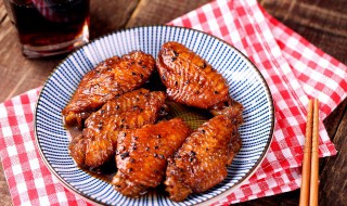 电饼铛做鸡翅的方法（电饼铛鸡翅的制作方法）