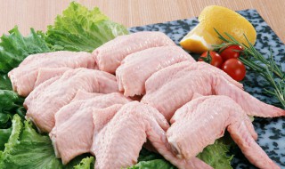 电饭煲做鸡翅的方法（怎么做电饭煲鸡翅）