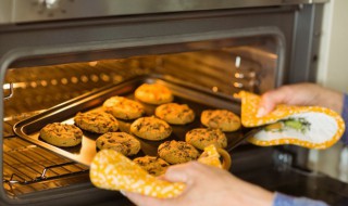 烤箱什么材质好（烤箱什么材质好清洗）