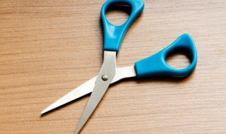 家里放刀器有什么说法（家里放把刀）