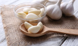 阳台上种大蒜（阳台上种大蒜用什么肥）