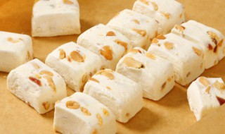 微波炉做牛轧糖的做法（微波炉做牛轧糖的做法视频）