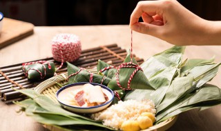 粽子叶是什么叶子做成的（粽子叶是用什么叶子做的?）