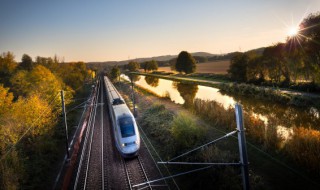 高铁上可以带酒吗能带几瓶（上高铁能带酒吗?每人能带几瓶）