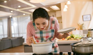 自制花生汤怎么不白 花生汤怎样煮花生能白