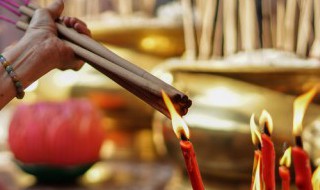 高香怎么烧有什么说法(什么是烧高香)