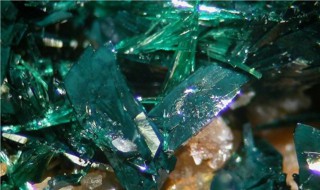 天然铀是什么材料构成（天然铀的构成）